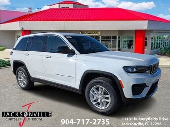 2025 Jeep Grand Cherokee Laredo X RWD Automatic SUV 3.6L V6 24V VVT Engine 4 Door