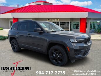 2025 Jeep Grand Cherokee Altitude X RWD 4 Door Automatic