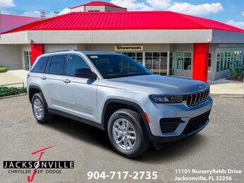 2025 Silver Zynith Jeep Grand Cherokee SUV RWD 4 Door Automatic