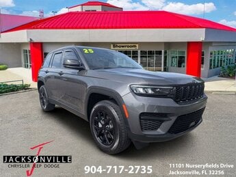 2025 Jeep Grand Cherokee Altitude X SUV Automatic 3.6L V6 24V VVT Engine 4 Door RWD