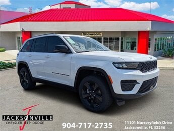 2025 Bright White Clearcoat Jeep Grand Cherokee Altitude X SUV Automatic 4 Door RWD