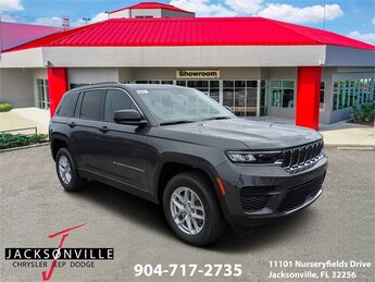 2025 Jeep Grand Cherokee Laredo X SUV Automatic RWD 4 Door 3.6L V6 24V VVT Engine