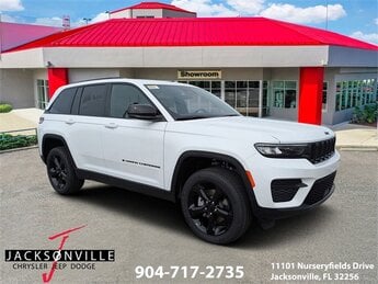 2025 Bright White Clearcoat Jeep Grand Cherokee Altitude X 3.6L V6 24V VVT Engine Automatic SUV RWD 4 Door