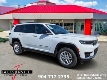 2025 Jeep Grand Cherokee Laredo X 3.6L V6 24V VVT Engine RWD SUV