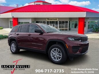 2025 Jeep Grand Cherokee Laredo X 3.6L V6 24V VVT Engine Automatic RWD 4 Door SUV