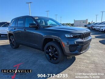 2025 Jeep Grand Cherokee Altitude X RWD 4 Door 3.6L V6 24V VVT Engine