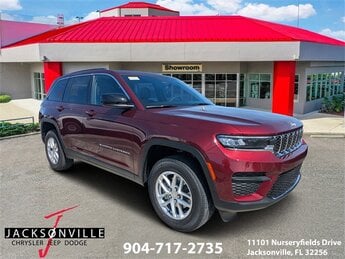 2025 Jeep Grand Cherokee Laredo X 3.6L V6 24V VVT Engine Automatic SUV 4 Door