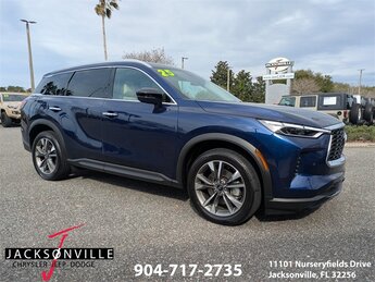 2025 Diamond Black Crystal Pearlcoat Jeep Grand Cherokee Limited 3.6L V6 24V VVT Engine 4 Door Automatic RWD