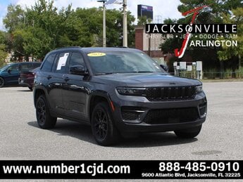 2024 Baltic Gray Metallic Clearcoat Jeep Grand Cherokee Altitude X G 3.6L V6 Cylinder Engine3.6 4X4 Automatic SUV 4 Door
