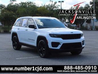 2023 Bright White Clearcoat Jeep Grand Cherokee Altitude G 3.6L V6 Cylinder Engine3.6 4 Door Automatic