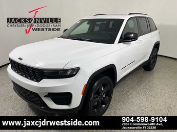 2025 Bright White Clearcoat Jeep Grand Cherokee Altitude X 4 Door SUV Automatic 4X4 G 3.6L V6 Cylinder Engine3.6