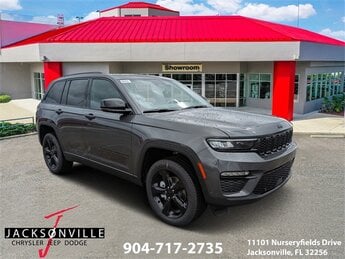 2025 Baltic Gray Metallic Clearcoat Jeep Grand Cherokee Limited 3.6L V6 24V VVT Engine 4 Door SUV 4X4 Automatic
