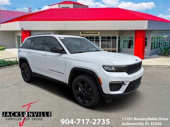 2025 Bright White Clearcoat Jeep Grand Cherokee Limited 4X4 3.6L V6 24V VVT Engine 4 Door