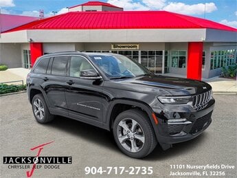 2025 Diamond Black Crystal Pearlcoat Jeep Grand Cherokee Limited 4 Door 3.6L V6 24V VVT Engine Automatic 4X4 SUV