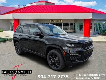 2025 Diamond Black Crystal Pearlcoat Jeep Grand Cherokee Limited 4X4 SUV 4 Door 3.6L V6 24V VVT Engine Automatic