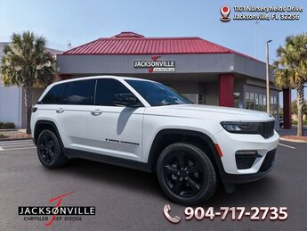 2023 Bright White Clearcoat Jeep Grand Cherokee Limited SUV 4X4 3.6L V6 24V VVT Engine Automatic 4 Door