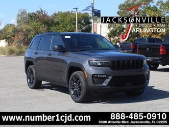 2025 Baltic Gray Metallic Clearcoat Jeep Grand Cherokee Limited 4X4 SUV 4 Door Automatic G 3.6L V6 Cylinder Engine3.6