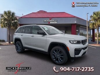 2026 Silver Zynith Jeep Grand Cherokee Limited 4 Door SUV Automatic 4X4 2.0L Hurricane 4 Turbo with ESS Engine