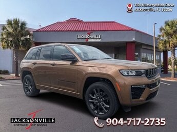2026 Jeep Grand Cherokee Limited Reserve 4X4 4 Door SUV 2.0L Hurricane 4 Turbo with ESS Engine