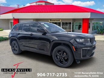 2026 Diamond Black Crystal Pearlcoat Jeep Grand Cherokee Limited 2.0L Hurricane 4 Turbo with ESS Engine 4X4 SUV