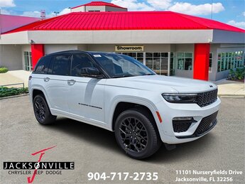 2025 Jeep Grand Cherokee Summit Reserve 4X4 SUV 4 Door