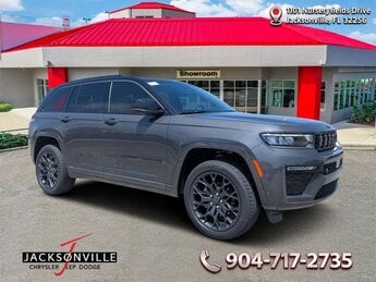 2026 Jeep Grand Cherokee Summit 2.0L Hurricane 4 Turbo with ESS Engine 4 Door SUV