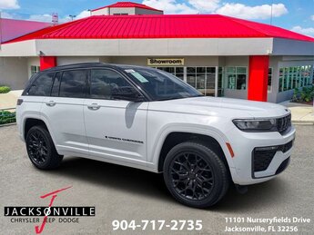 2026 Jeep Grand Cherokee Summit 2.0L Hurricane 4 Turbo with ESS Engine 4 Door 4X4 Automatic