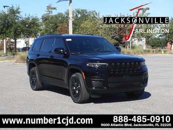 2025 Diamond Black Crystal Pearlcoat Jeep Grand Cherokee L Altitude X G 3.6L V6 Cylinder Engine3.6 SUV RWD