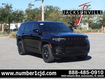 2025 Diamond Black Crystal Pearlcoat Jeep Grand Cherokee L Altitude X G 3.6L V6 Cylinder Engine3.6 SUV RWD