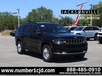 2025 Diamond Black Crystal Pearlcoat Jeep Grand Cherokee L Laredo X 4 Door SUV Automatic