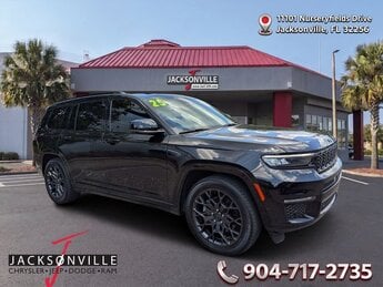 2025 Jeep Grand Cherokee L Summit 4 Door 3.6L V6 24V VVT Engine 4X4 SUV