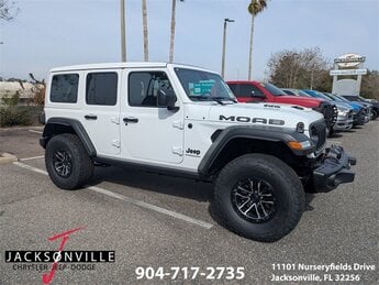 2026 Bright White Clearcoat Jeep Wrangler Moab 392 SRT HEMI 6.4L V8 MDS Engine SUV 4 Door Automatic