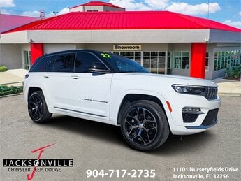 2022 Bright White Clearcoat Jeep Grand Cherokee Summit Reserve 4X4 2.0L I4 DOHC Engine Automatic