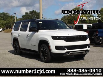 2025 Bright White Clearcoat Jeep Wagoneer Series II Overland 3.0L Straight 6 Cylinder Engine Automatic 4 Door 4X4