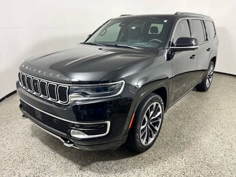 2024 Diamond Black Crystal Pearlcoat Jeep Wagoneer Series III SUV 4 Door Automatic
