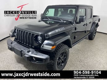 2022 Black Clearcoat Jeep Gladiator Willys 4X4 G 3.6L V6 Cylinder Engine3.6 4 Door