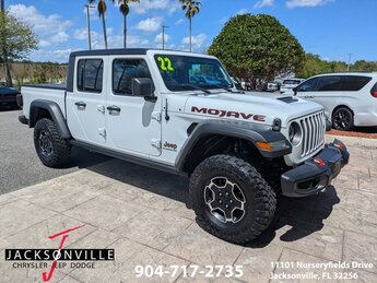 2022 Bright White Clearcoat Jeep Gladiator Mojave 4 Door Automatic Truck 3.6L V6 24V VVT Engine 4X4