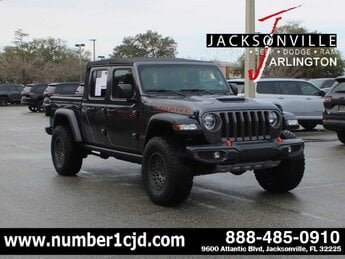 2022 Granite Crystal Metallic Clearcoat Jeep Gladiator Mojave 4 Door Truck Automatic