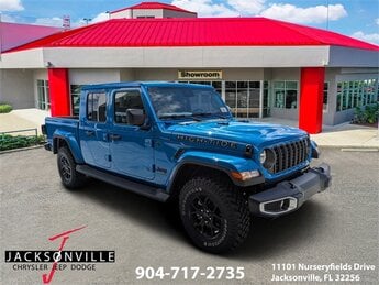 2025 Hydro Blue Pearlcoat Jeep Gladiator High Tide Automatic 3.6L V6 24V VVT Engine 4 Door