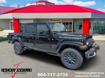 2026 Black Clearcoat Jeep Gladiator 85th Anniversary Edition 4 Door Truck 3.6L V6 24V VVT Engine 4X4 Automatic