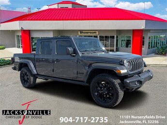 2025 Granite Crystal Metallic Clearcoat Jeep Gladiator Nighthawk 4 Door 4X4 Truck