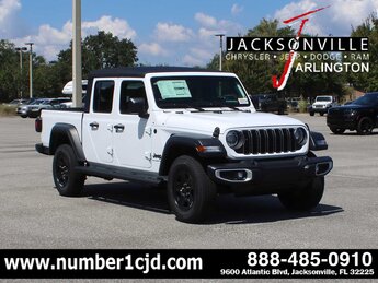 2025 Bright White Clearcoat Jeep Gladiator Sport 4 Door 4X4 Automatic
