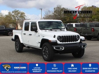 2026 Bright White Clearcoat Jeep Gladiator Sahara 4X4 Truck Automatic 4 Door G 3.6L V6 Cylinder Engine3.6