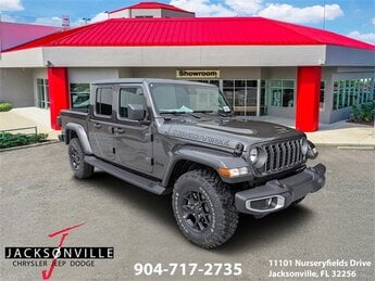 2025 Granite Crystal Metallic Clearcoat Jeep Gladiator High Tide 4X4 Truck 4 Door