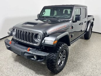 2025 Granite Crystal Metallic Clearcoat Jeep Gladiator Mojave X 4X4 Truck Automatic