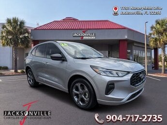 2024 Iconic Silver Metallic Ford Escape ST-Line Automatic FWD SUV 1.5L EcoBoost Engine