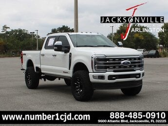 2024 Star White Metallic Tri-Coat Ford Super Duty F-250 SRW Platinum D 6.7L 8 Cylinder Engine6.7 Truck 4 Door 4X4 Automatic
