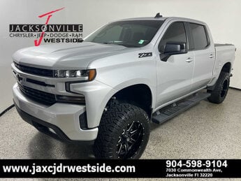 2021 Silver Ice Metallic Chevrolet Silverado 1500 RST 4 Door Automatic Truck 4X4