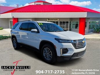 2023 Summit White Chevrolet Traverse LT Cloth 4 Door 3.6L V6 SIDI VVT Engine Automatic