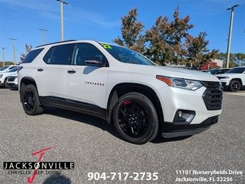 2020 Iridescent Pearl Tricoat Chevrolet Traverse Premier 4 Door Automatic FWD